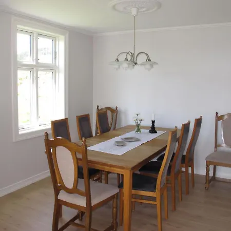 Stroneneset By Interhome Casa vacanze Hagavik